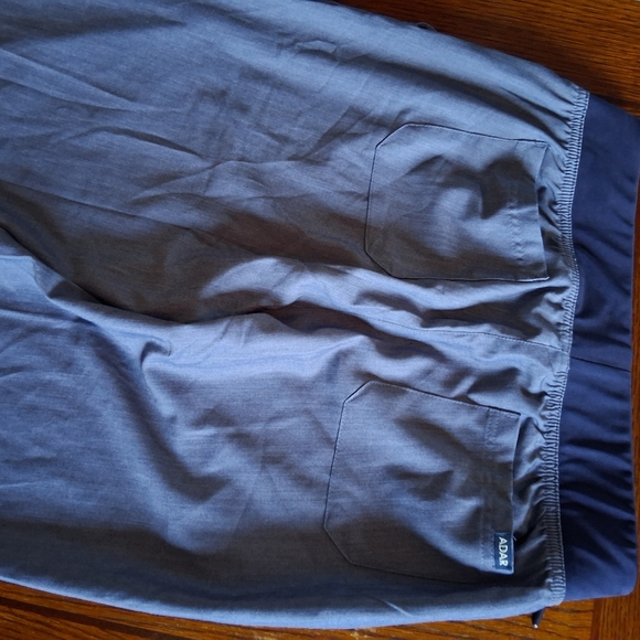 Adar Scrubs - Picture 8 of 11